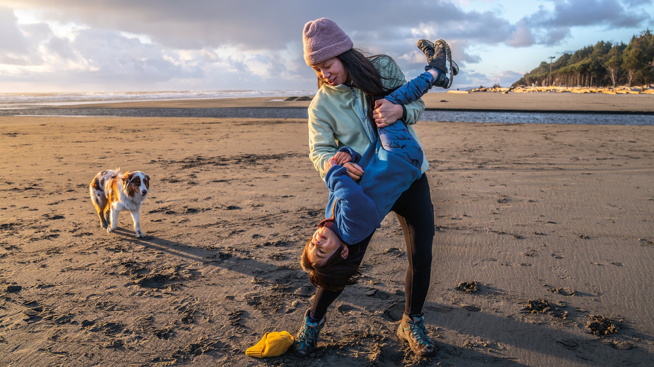 Women's Fleece Jumpers, Hoodies & Vests - Patagonia New Zealand