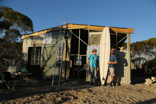 The Joske men build from the ground up. Paul and Heath Joske at Heath’s property on the Eyre Peninsula. Photo Mick Waters