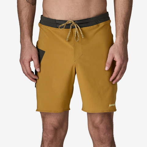 Model is 185cm wearing a size 32